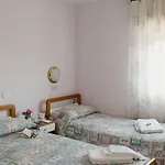 Lauretta 3*