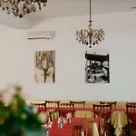 Lauretta Μπελάρια-Ιτζέα Μαρίνα