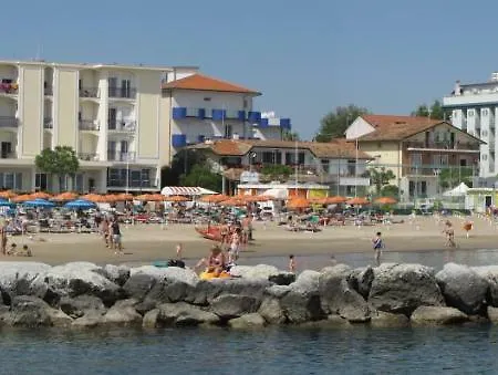 Lauretta Otel 3*