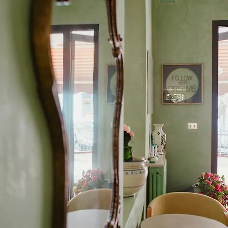 Hotel Lauretta 3*
