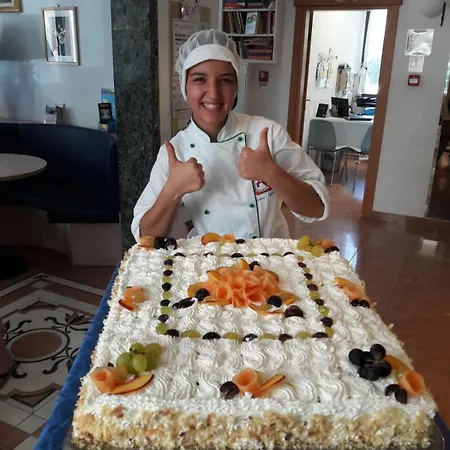 Otel Lauretta Bellaria-Igea Marina