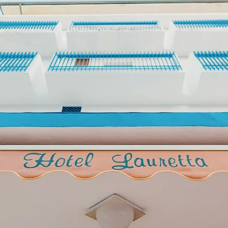 Lauretta 3*