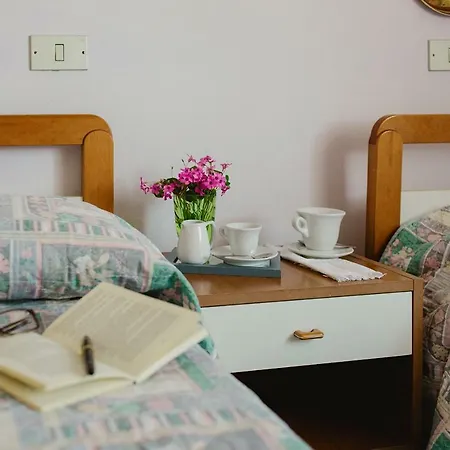 Lauretta Ξενοδοχείο