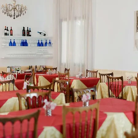 Lauretta 3* Bellaria – Igea Marina