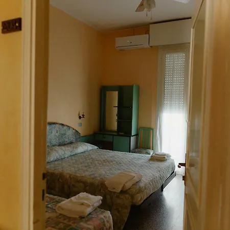 Lauretta Szálloda 3*