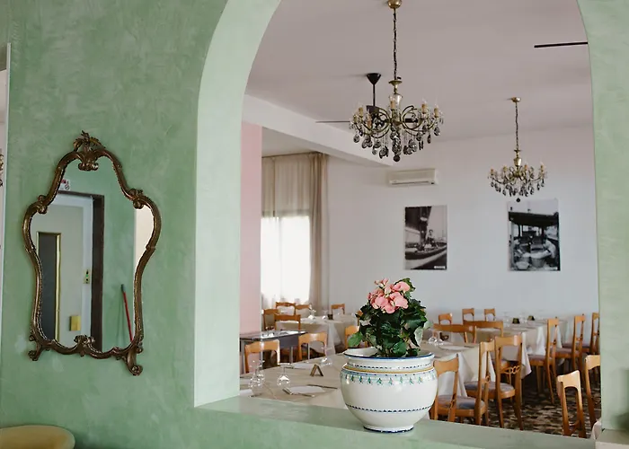 Lauretta Hotel Bellaria-Igea Marina