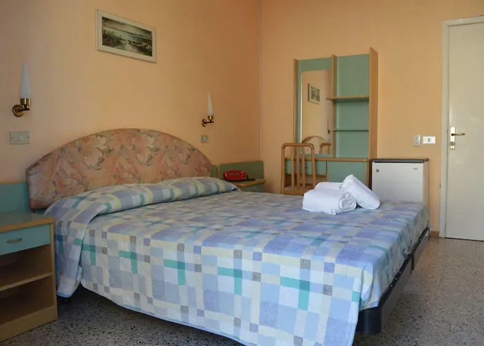 Hotel Lauretta 3*