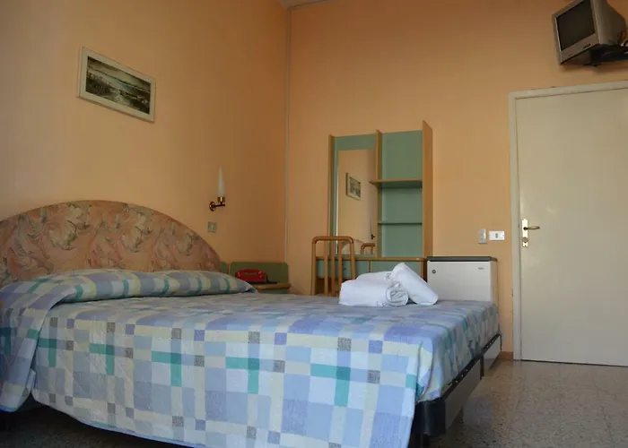 Lauretta 3*