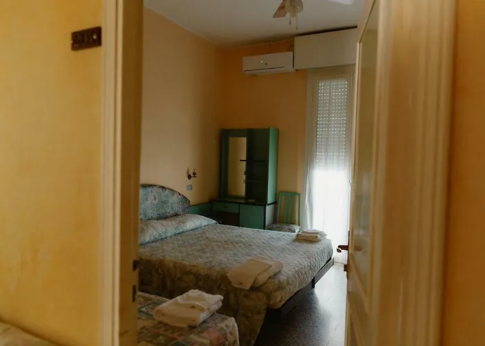 Lauretta Hotel 3*